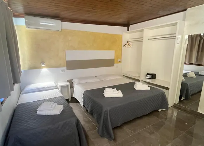 Afrodite Accomodation-rooms With Service