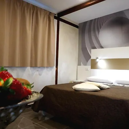 Afrodite Accomodation-rooms With Service 4* Tropea