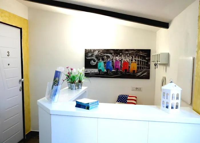 Panzió Afrodite Accomodation-rooms With Service Tropea