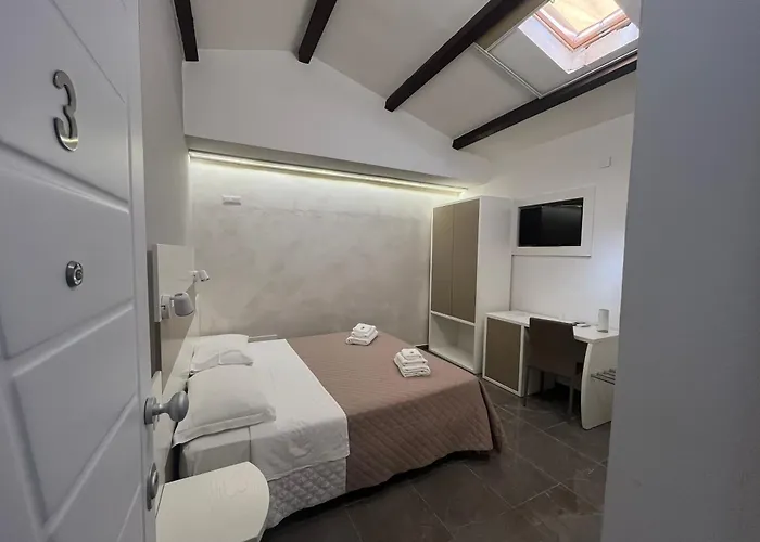 Afrodite Accomodation-rooms With Service Tropea